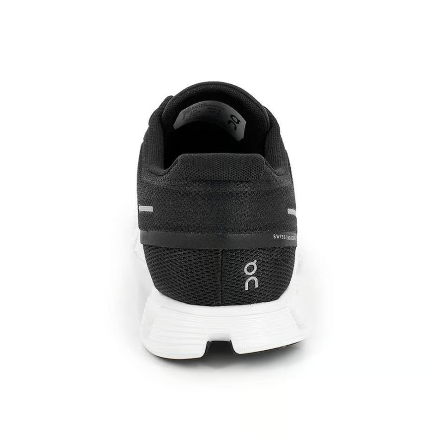 Cloud 5 | Black/White | Women